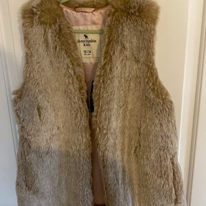 New with tags fur vest